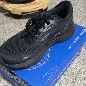  Brooks Adrenaline GTS 23 Womens